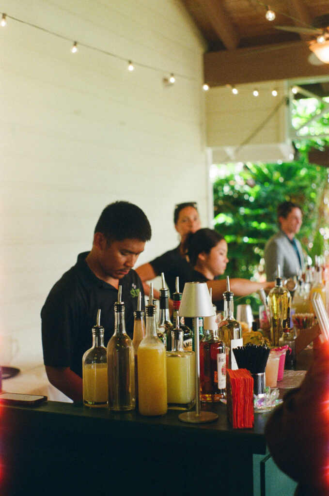 COCKTAIL HOUR BEFORE CEREMONY